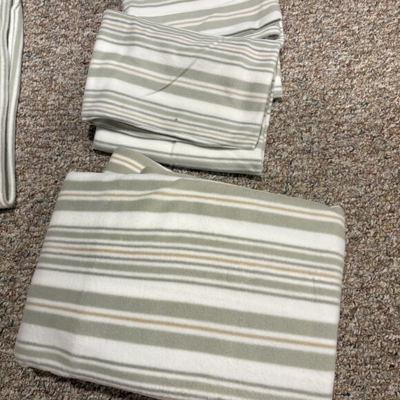 Cuddl Duds Twin Flannel Sheet Set – Green, White & Tan Striped - Picture 2 of 8